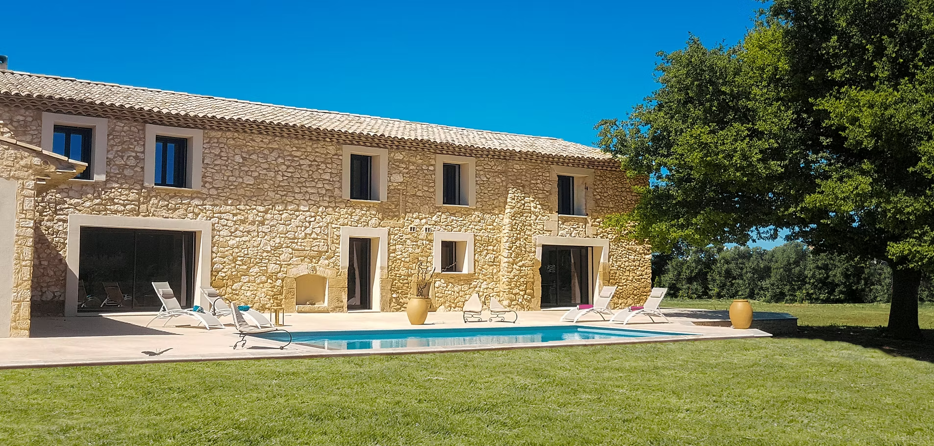 Mas des Fugueyrolles - Vue du mas provençal